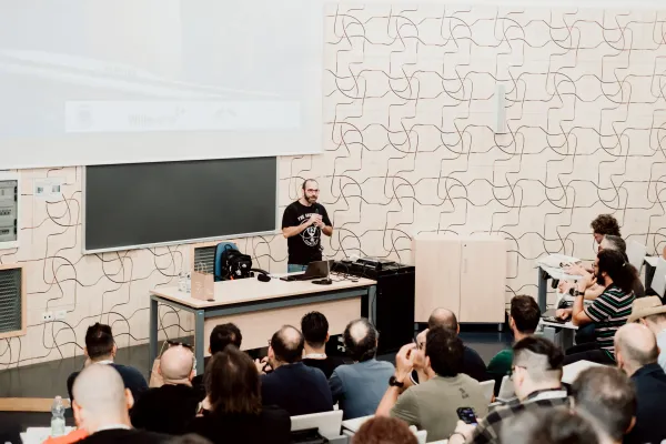 Momento community DevFest Lecce 11