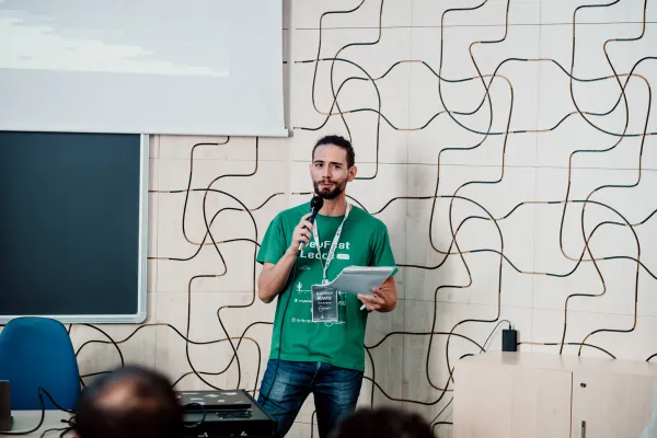 Momento community DevFest Lecce 10